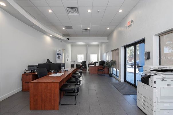 Home Office, Interior, Living room, Recessed Lighting, Wood Texture Flooring