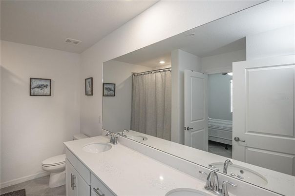 Bathroom, Dual Sink Vanities, Interior, Recessed Lighting