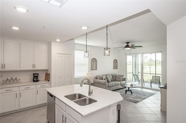 Interior, Kitchen, Living room, Pendant Lights, Recessed Lighting