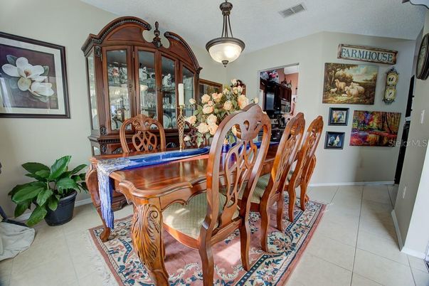 Dining room, Interior