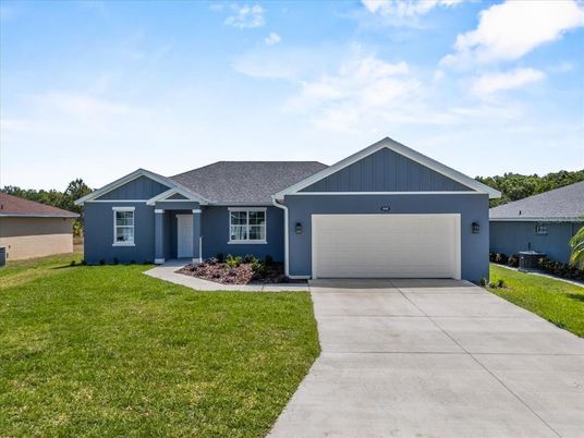 Attached, Exterior, Facade, Ranch