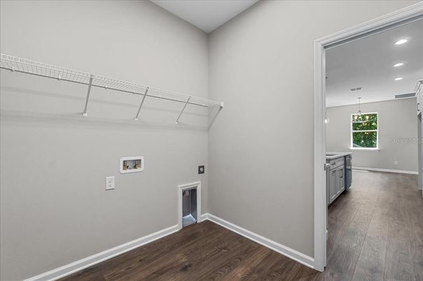 Interior, Pendant Lights, Recessed Lighting, Wood Texture Flooring