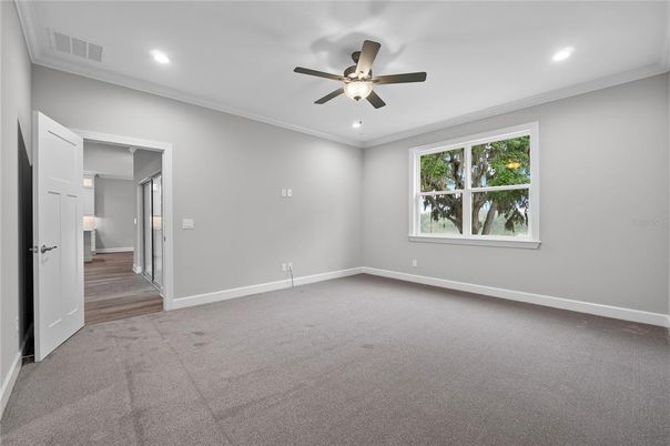 Empty room, Interior, Recessed Lighting