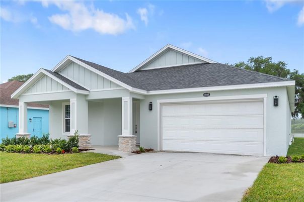 Attached, Exterior, Facade, Ranch