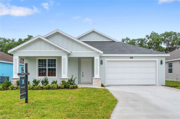 Attached, Exterior, Facade, Ranch