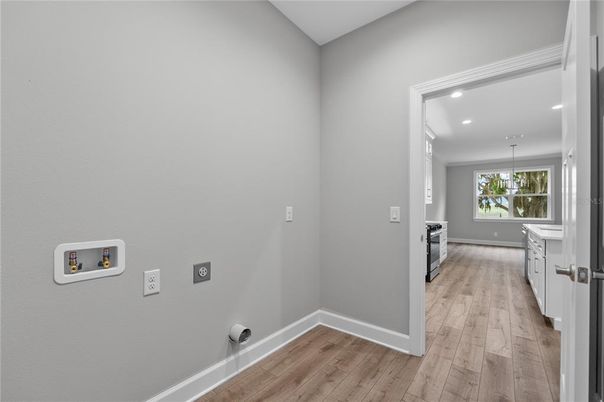Interior, Pendant Lights, Recessed Lighting, Wood Texture Flooring