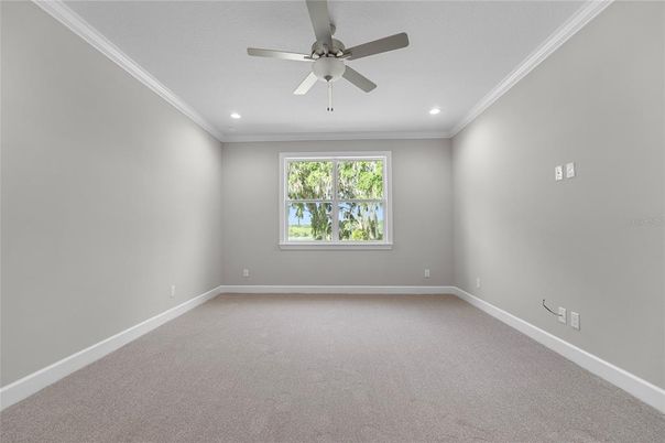 Empty room, Interior, Recessed Lighting