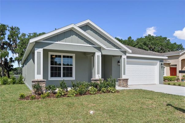 Attached, Exterior, Facade, American Craftsman