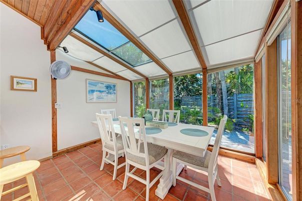 Dining room, Interior, Sun Room
