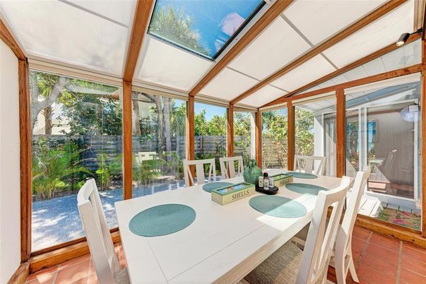 Dining room, Interior, Sun Room