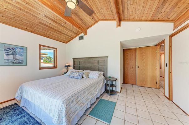 Bedroom, Interior, Wooden Beams, Wooden Ceilings