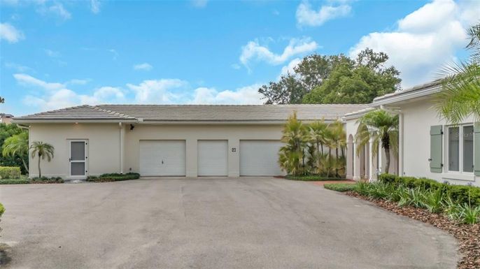 Attached, Exterior, Facade, Ranch