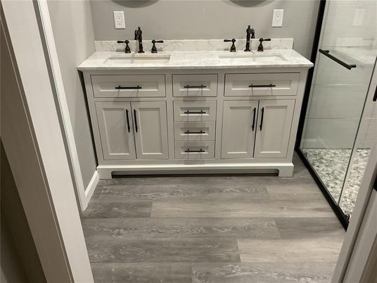 Bathroom, Dual Sink Vanities, Interior, Wood Texture Flooring
