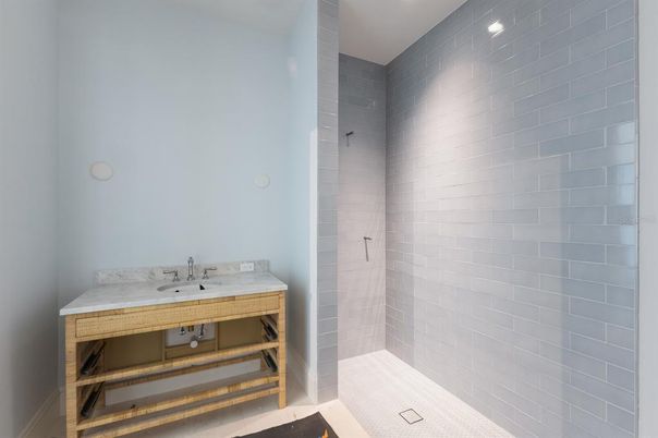 Bathroom, Interior, Recessed Lighting