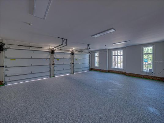 Garage, Interior