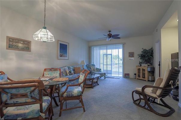 Dining room, Interior, Living room, Pendant Lights