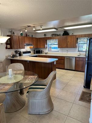 Dining room, Interior, Kitchen, Stainless Steel Appliances
