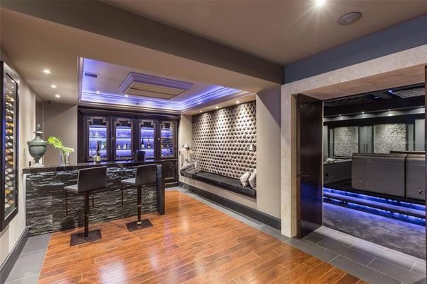 Interior, Recessed Lighting, Wood Texture Flooring