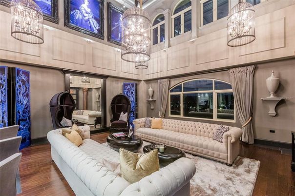 Chandelier, Interior, Living room, Pendant Lights, Wood Texture Flooring