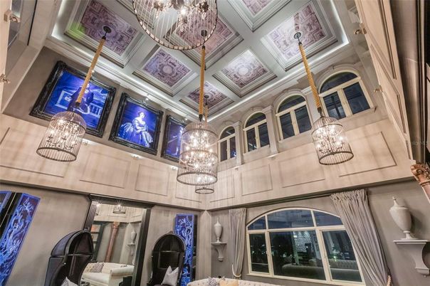 Chandelier, Interior, Pendant Lights