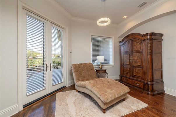 Interior, Pendant Lights, Recessed Lighting, Wood Texture Flooring