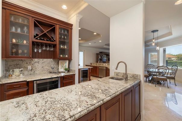Dining room, Interior, Kitchen, Pendant Lights, Recessed Lighting