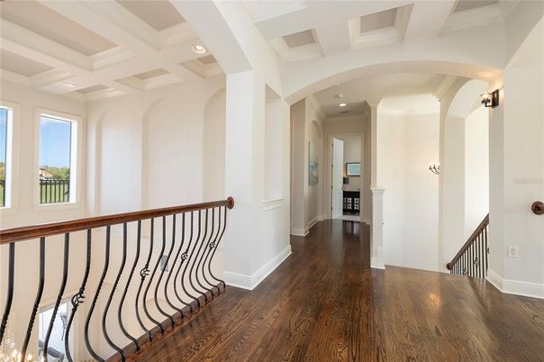 Interior, Recessed Lighting, Wood Texture Flooring