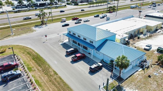 Exterior, Drone