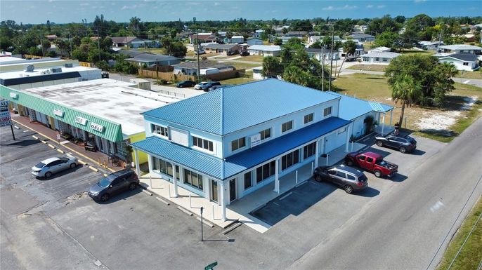 Exterior, Drone