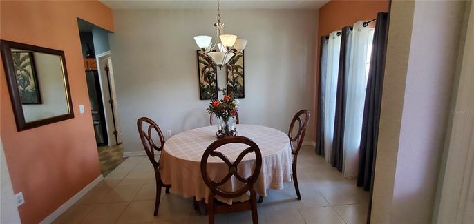 Chandelier, Dining room, Interior