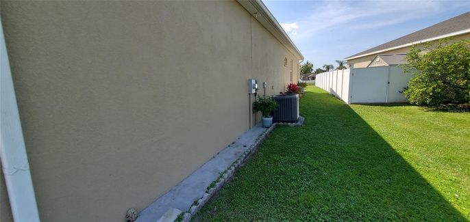 Backyard, Exterior