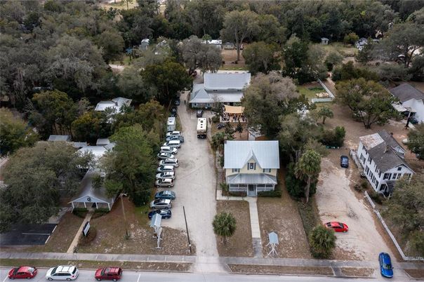 Exterior, Drone