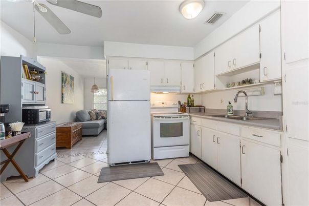 Interior, Kitchen, Pendant Lights