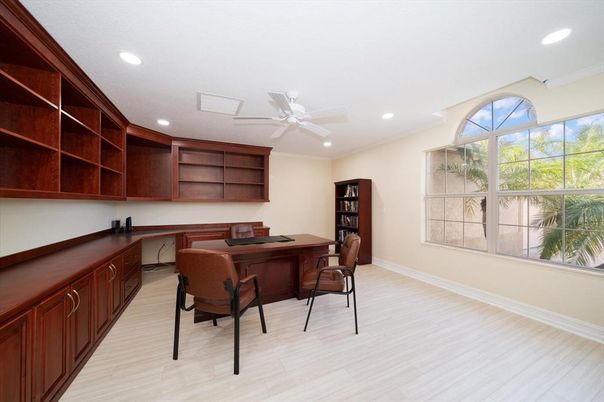 Home Office, Interior, Recessed Lighting, Wood Texture Flooring