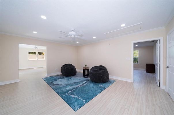 Interior, Recessed Lighting, Wood Texture Flooring