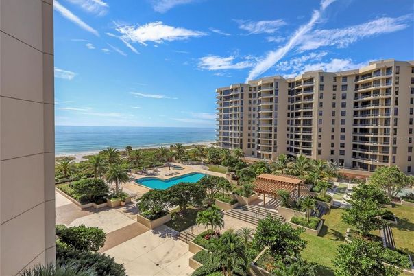 Water, Exterior, Pool, Other, Skyline