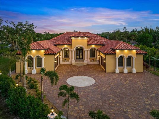 Backyard, Exterior, Facade, Mediterranean