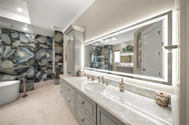 Bathroom, Dual Sink Vanities, Interior, Marble, Recessed Lighting