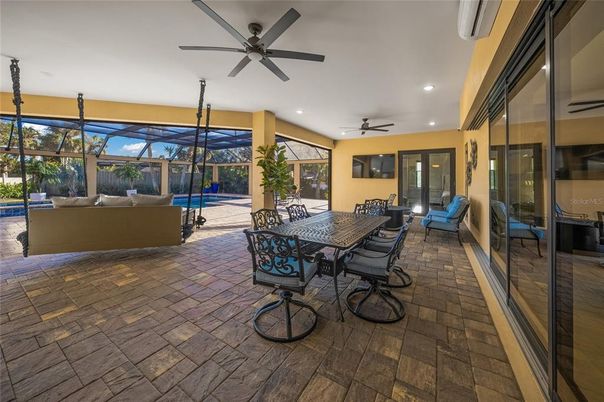 Dining room, Interior, Living room, Recessed Lighting, Sun Room
