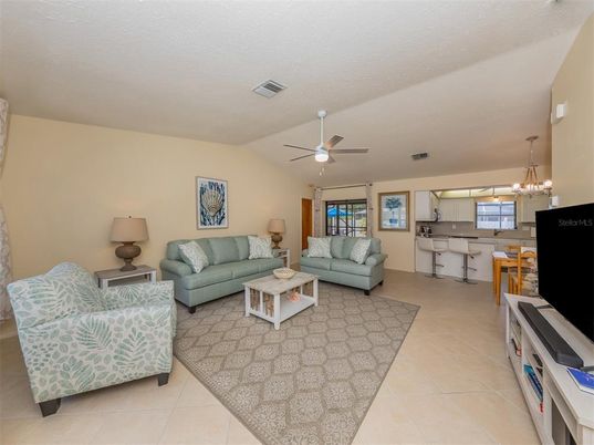 Interior, Kitchen, Living room, Pendant Lights