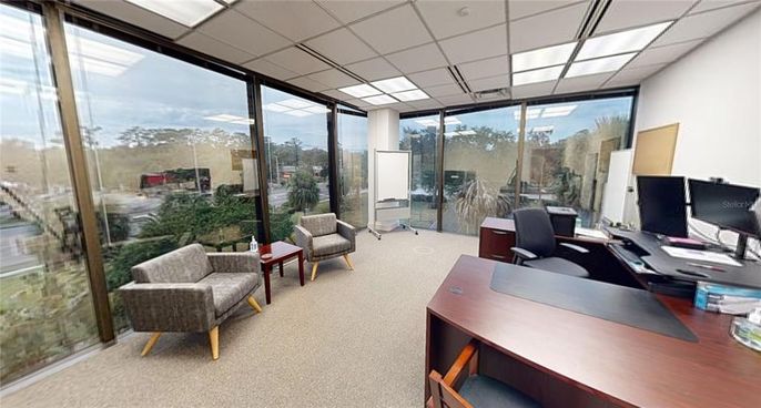Home Office, Interior