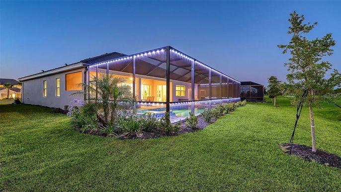 Backyard, Exterior, Pool