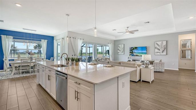 Dining room, Interior, Kitchen, Living room, Pendant Lights, Recessed Lighting, Wood Texture Flooring