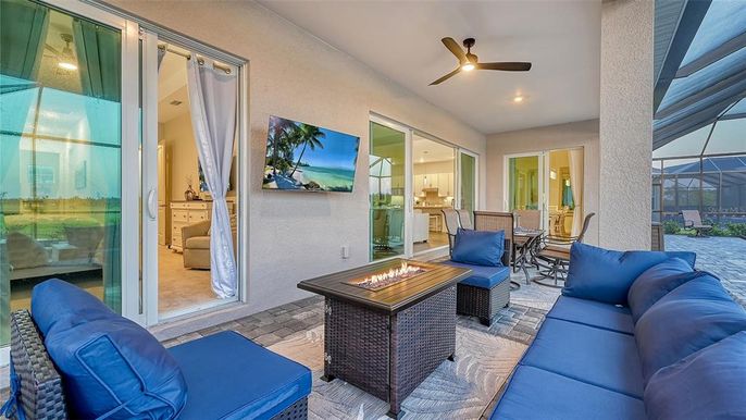 Interior, Living room, Recessed Lighting, Sun Room