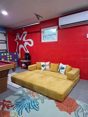 Game Room, Interior, Recessed Lighting