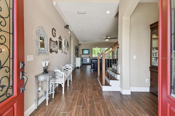 Interior, Recessed Lighting, Wood Texture Flooring
