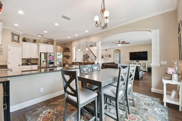 Dining room, Interior, Kitchen, Pendant Lights, Recessed Lighting, Wood Texture Flooring