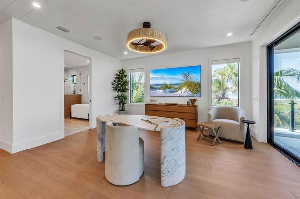 Interior, Pendant Lights, Recessed Lighting, Wood Texture Flooring