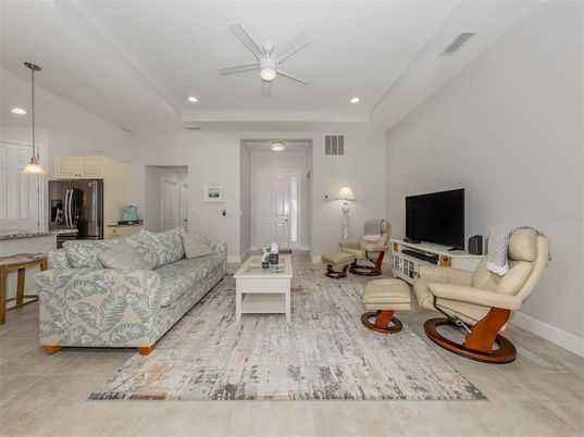 Interior, Kitchen, Living room, Pendant Lights, Recessed Lighting, Stainless Steel Appliances