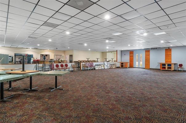 Fitness Equipment, Interior, Recessed Lighting